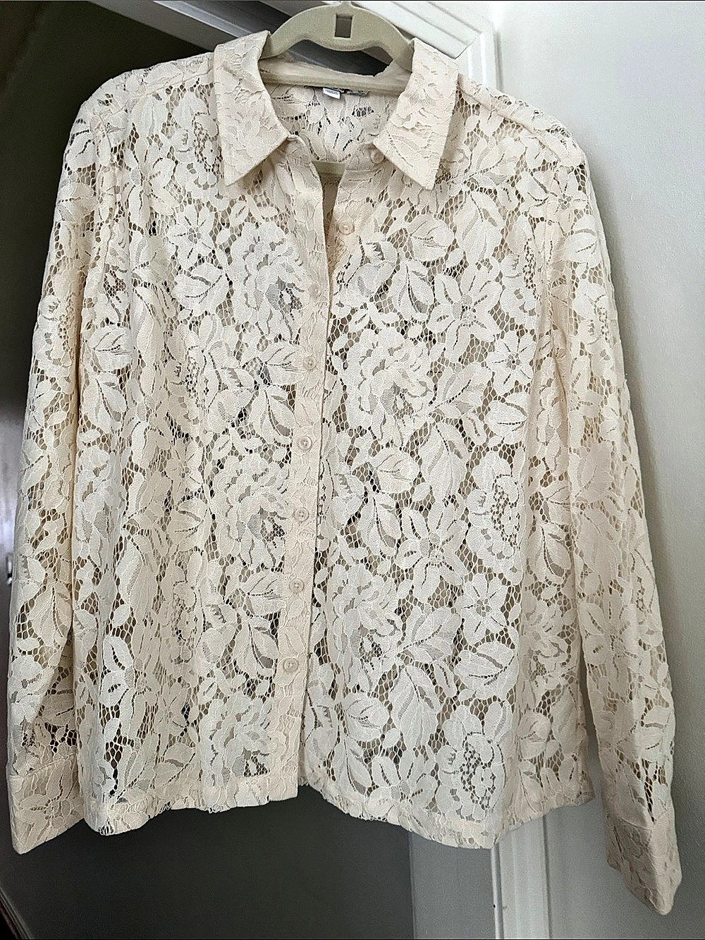 Chico's Floral Lace Button-Down Shirt in Cream Size 2 Like New